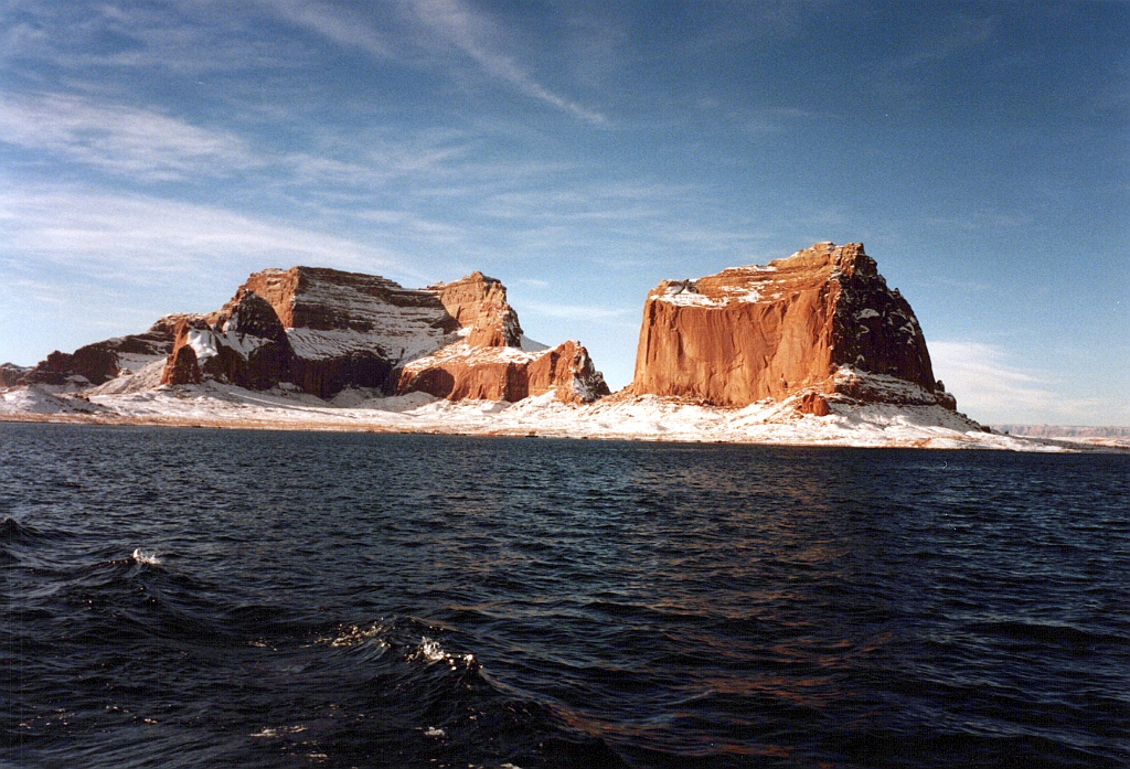 1997 - USA 38 (Lake Powell, UT - Padre Bay).jpg
